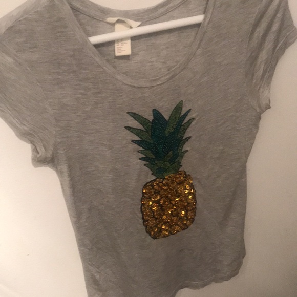 Pineapple 🍍 Ultra Soft H and M Cotton Short Sleeved Summer Tshirt SZ XS - Picture 3 of 8